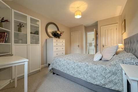 Bed 1 (2)