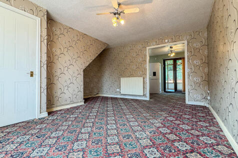 Living Room (2)