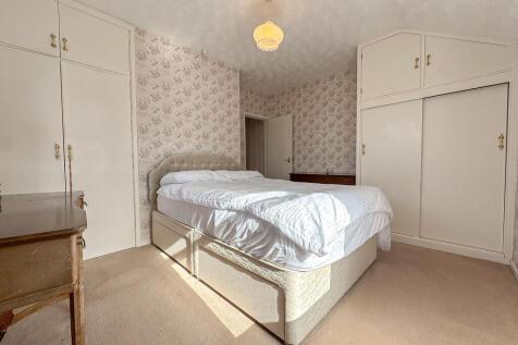 Bed 1 (2)