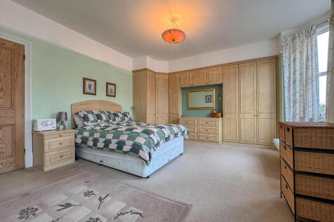 Bed 1 (2)