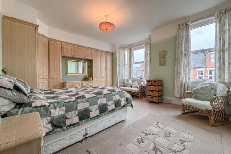 Bed 1
