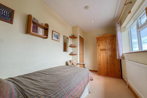 Bed 4 (2)