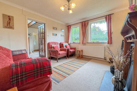 Living Room (3)