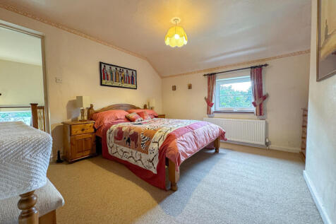 Bed 1 (2)