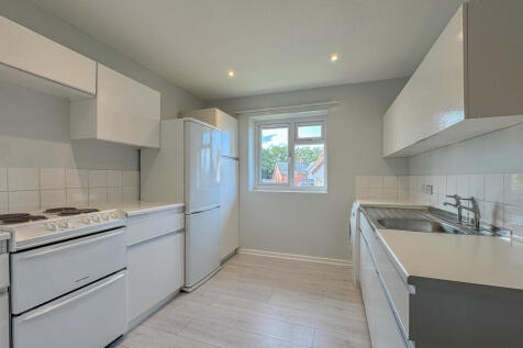 Kitchen (2)