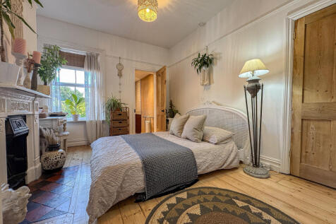 Bed 1