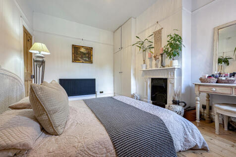 Bed 1 (3)