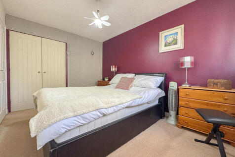 Bed 1 (2)