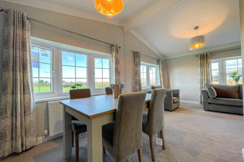 Plot 3 Green Crize - Dining (2)