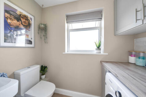 1318077-23-686280...