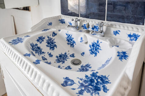 1384010-22-691db1...