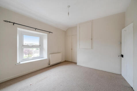 1369234-15-68ee5c...