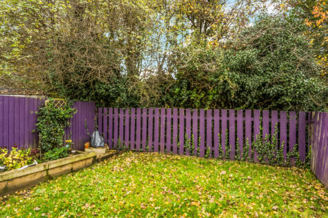 1376401-3-690b675...