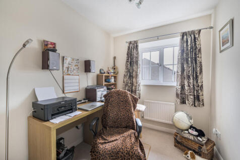 1358784-5-68d4139...