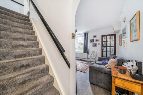 1387633-11-693fd8...