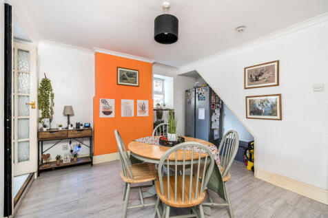 1387633-13-693fd8...