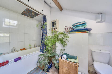 1359442-18-68dd4b...