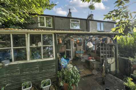 1359442-8-68dd4ac...