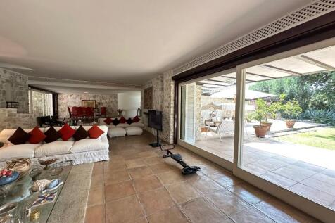 Property Image 38