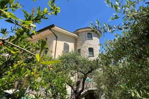 Property Image 38