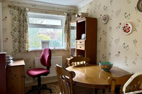 Dining Room / Bedroom