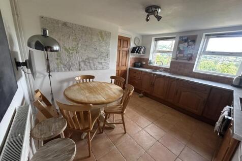 Kitchen / Breakfast Room