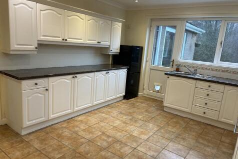 Kitchen / Breakfast Room