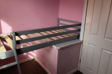 3rd bed.jpg