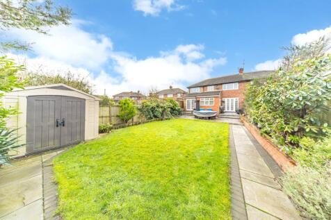 8 cliftonville garden 2.jpg