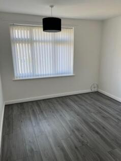 144 Stockbridge Lane Bedroom 1.jpg