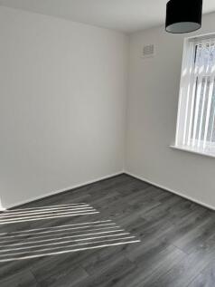 144 Stockbridge Lane bedroom 2.JPG