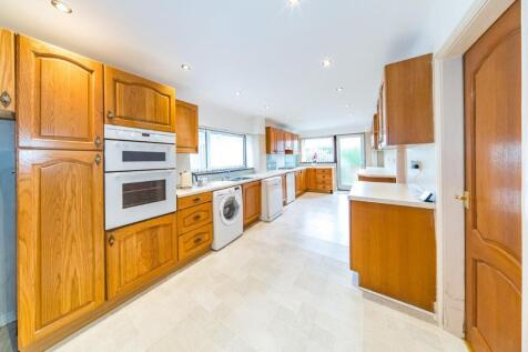 20 Ashton Avenue kitchen.jpg