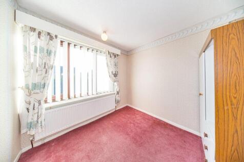 15 Arnside Avenue bedroom 3.jpg