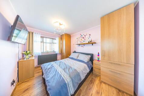 29 Copperwood Drive bedroom 2.jpg