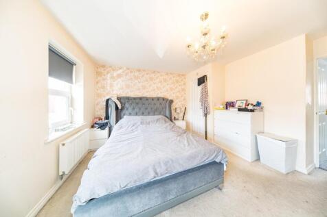 51 Layton Way bedroom 1.jpg