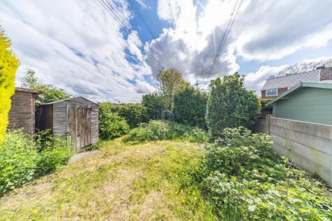 12 Tern Way garden 3.jpg