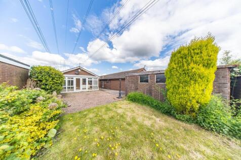 12 Tern Way garden 2.jpg