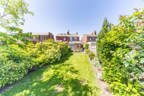 116 st james road garden.jpg