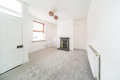 46 Columbia Road lounge 2.jpg
