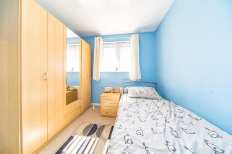 12 st lukes way bedroom 3.jpg