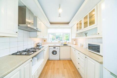 139 st. james road kitchen.jpg