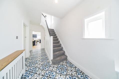 6-Hillcrest-Avenue-8.jpg