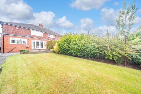 10 fairholme ave garden 4.jpg