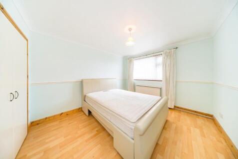 107 Old Lane bedroom 2.jpg