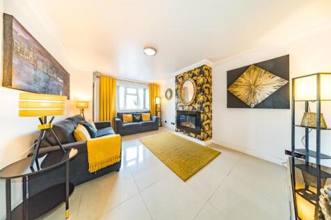 66-Bardley-Crescent-9.jpg