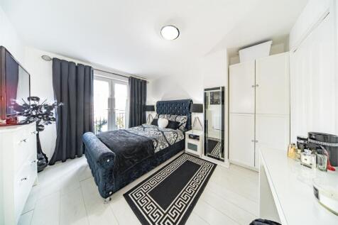 66-Bardley-Crescent-28.jpg