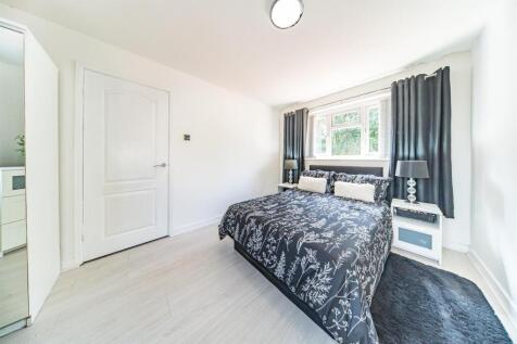 66-Bardley-Crescent-37.jpg
