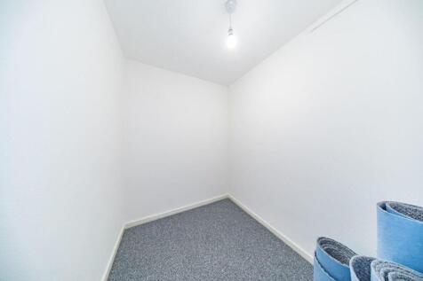16 Portico court study.jpg