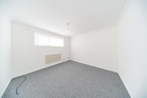 16 Portico Court bedroom 1.jpg