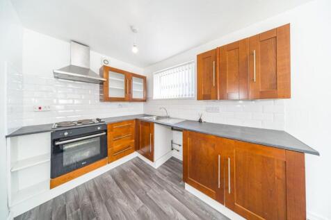 16 Portico Court kitchen.jpg
